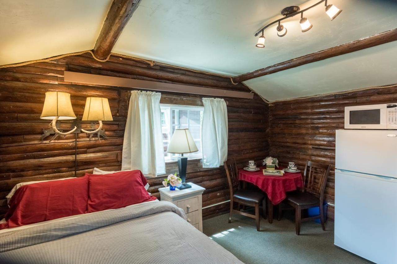 Log Cabin Motel Pinedale Esterno foto