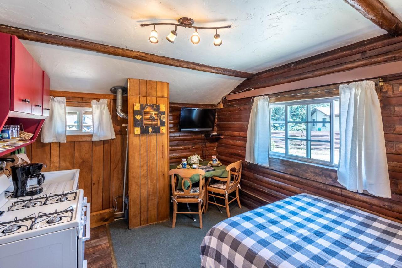 Log Cabin Motel Pinedale Esterno foto