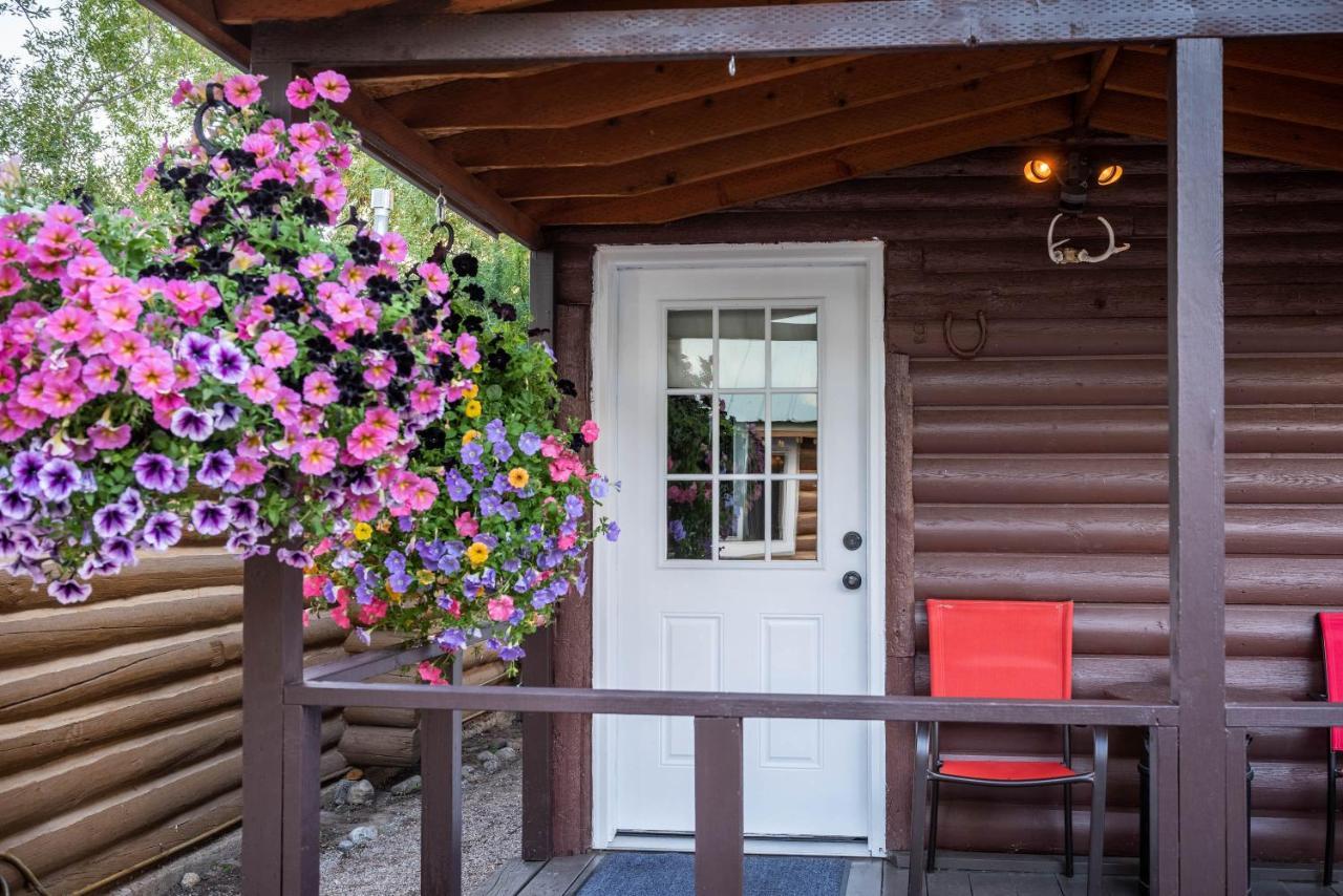 Log Cabin Motel Pinedale Esterno foto
