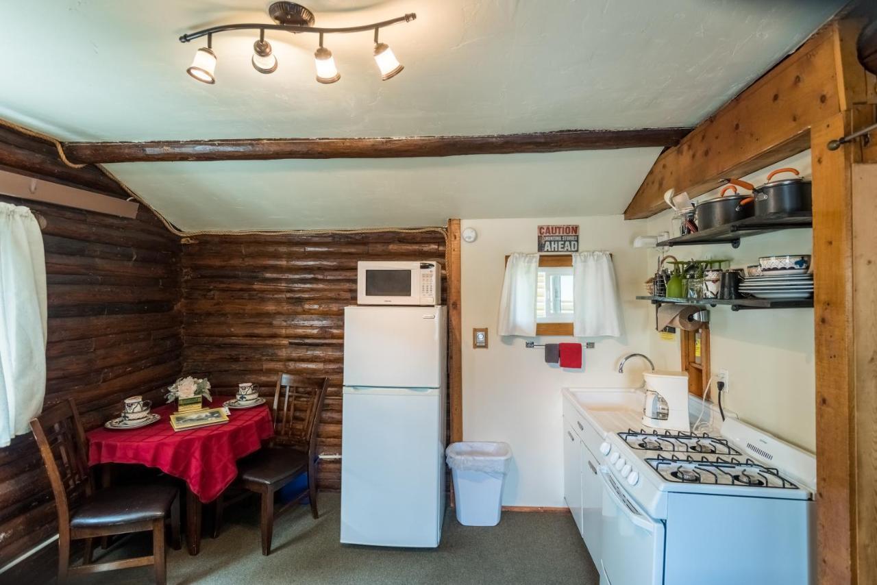 Log Cabin Motel Pinedale Esterno foto